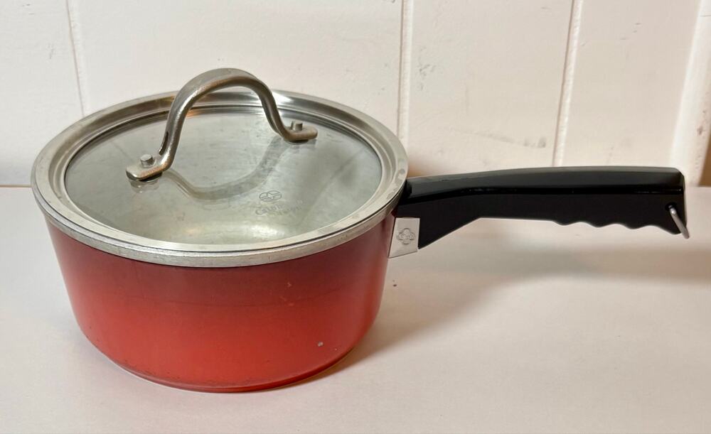 Vintage Club Cookware Poppy Red Aluminum 2 QT Saucepan with replacement lid
